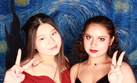 Uo A Hall Ball 4 004