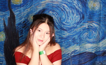 Uo A Hall Ball 4 011