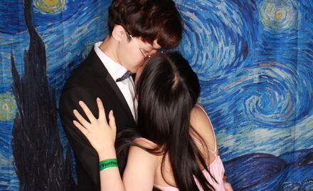 Uo A Hall Ball 4 031