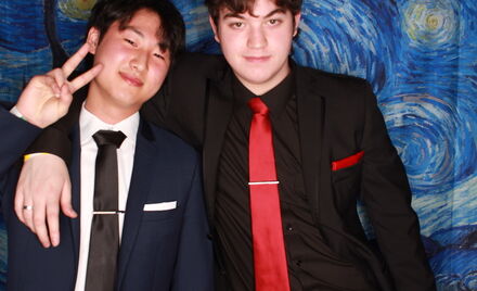 Uo A Hall Ball 4 050