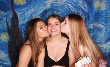 Uo A Hall Ball 4 141