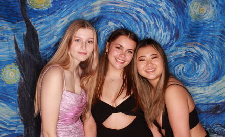 Uo A Hall Ball 4 147