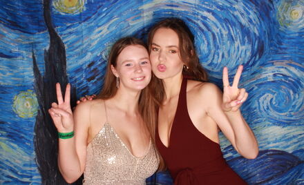 Uo A Hall Ball 4 158