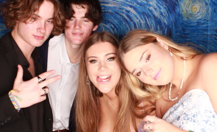 Uo A Hall Ball 4 192