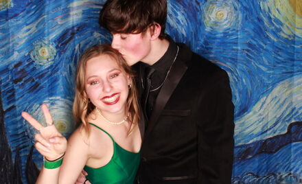 Uo A Hall Ball 4 303