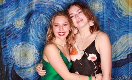 Uo A Hall Ball 4 304