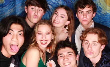 Uo A Hall Ball 4 309