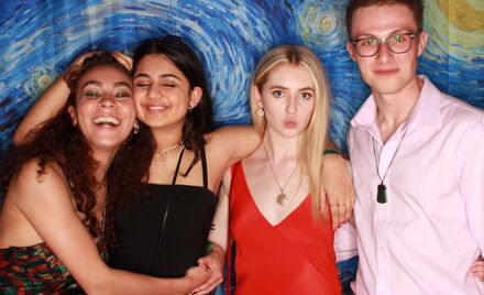 Uo A Hall Ball 4 320