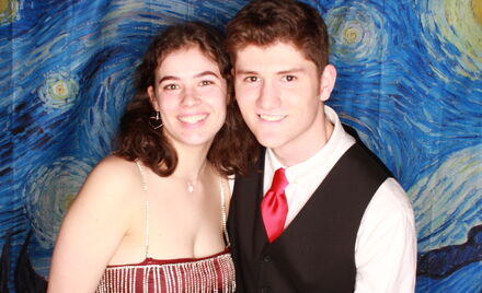 Uo A Hall Ball 4 409