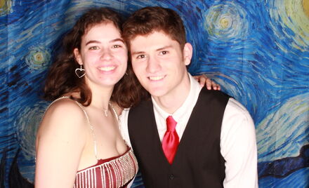 Uo A Hall Ball 4 411