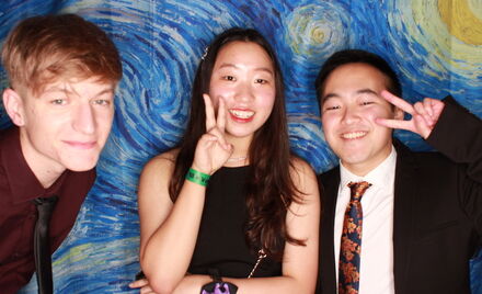 Uo A Hall Ball 4 412