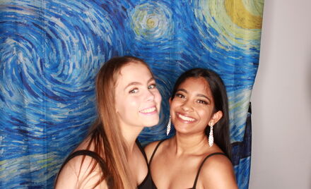 Uo A Hall Ball 4 430