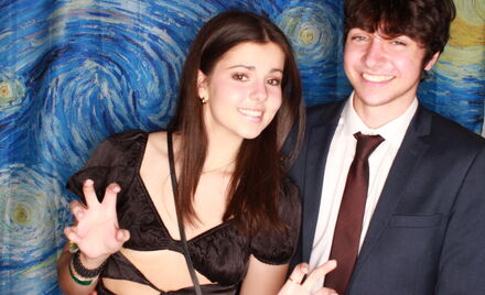 Uo A Hall Ball 4 443