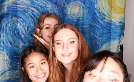 Uo A Hall Ball 4 460