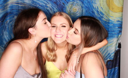 Uo A Hall Ball 4 471