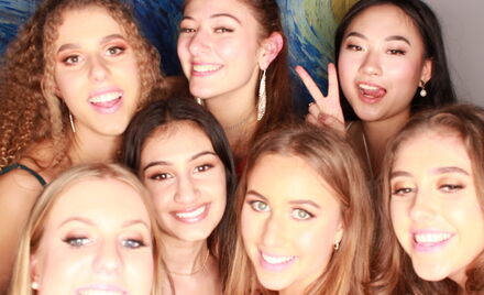 Uo A Hall Ball 4 485