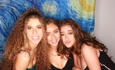 Uo A Hall Ball 4 488