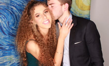 Uo A Hall Ball 4 494