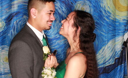 Uo A Hall Ball 4 504