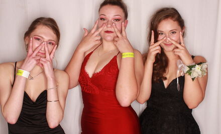 Uo A-Whitaker-Hall-Ball-084